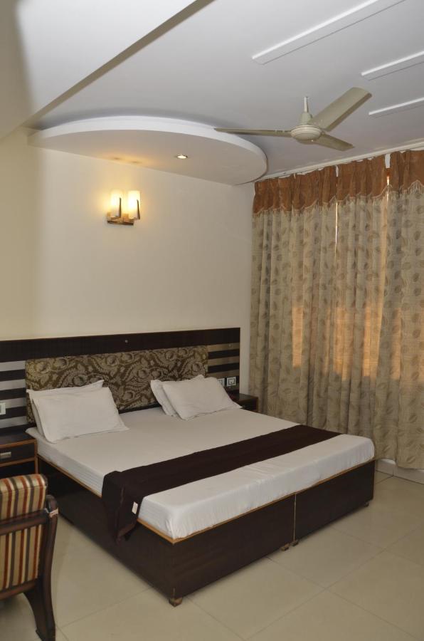 Hotel Citi Heights Chandigarh Luaran gambar